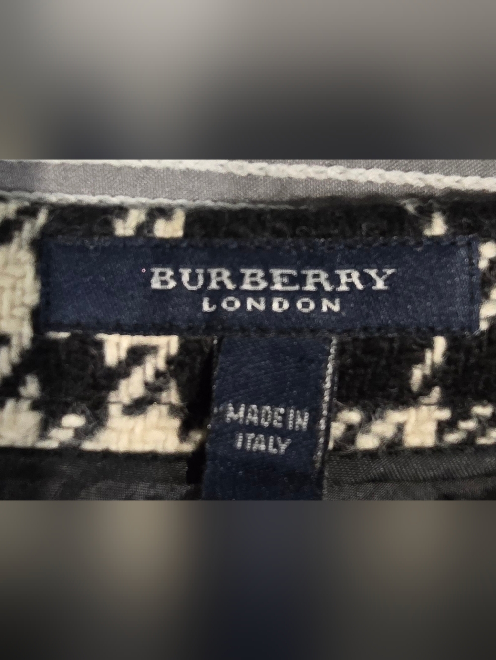 Burberry London Wool Plaid Skirt Size 10 - Picture 5 of 8